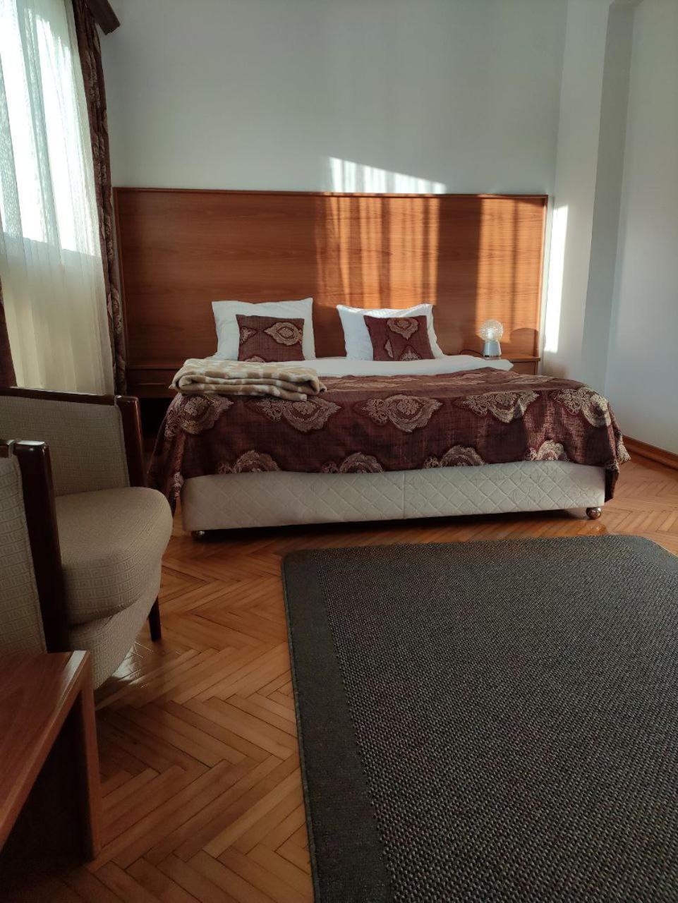 Hotel Ambasador Podgorica Exteriér fotografie