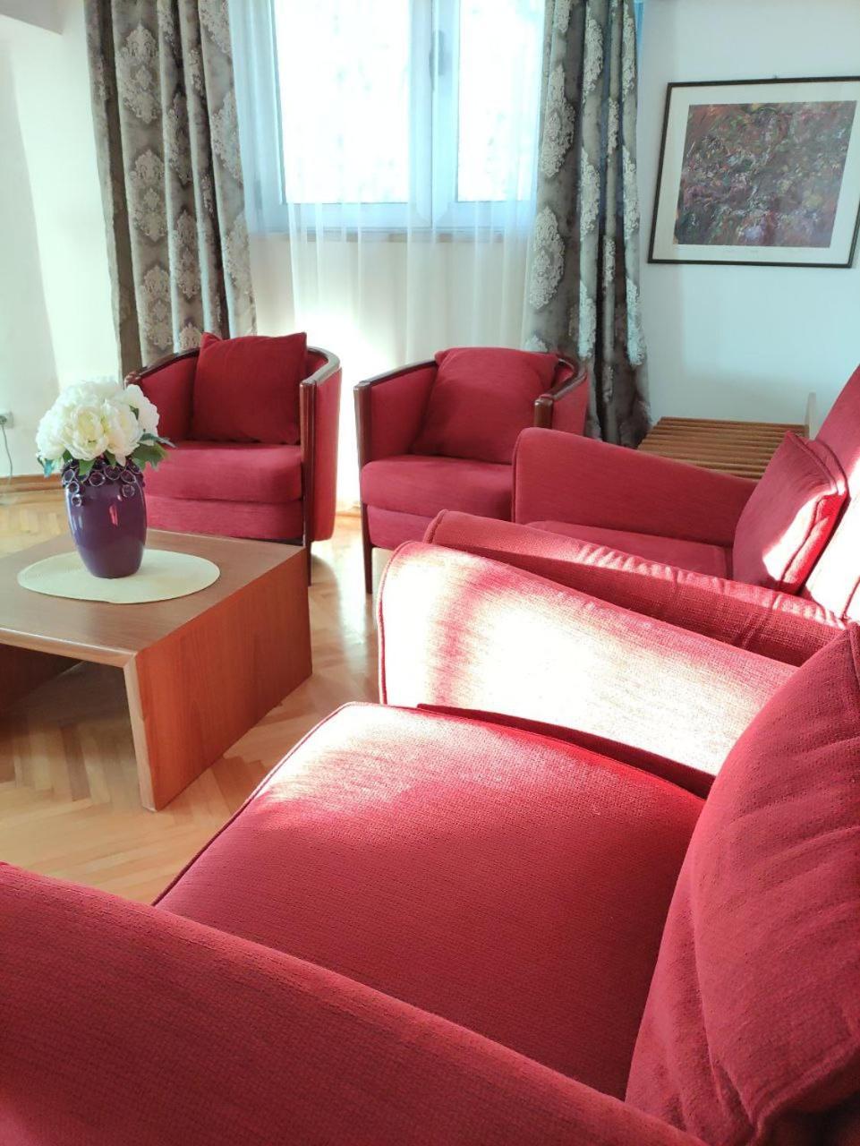 Hotel Ambasador Podgorica Exteriér fotografie