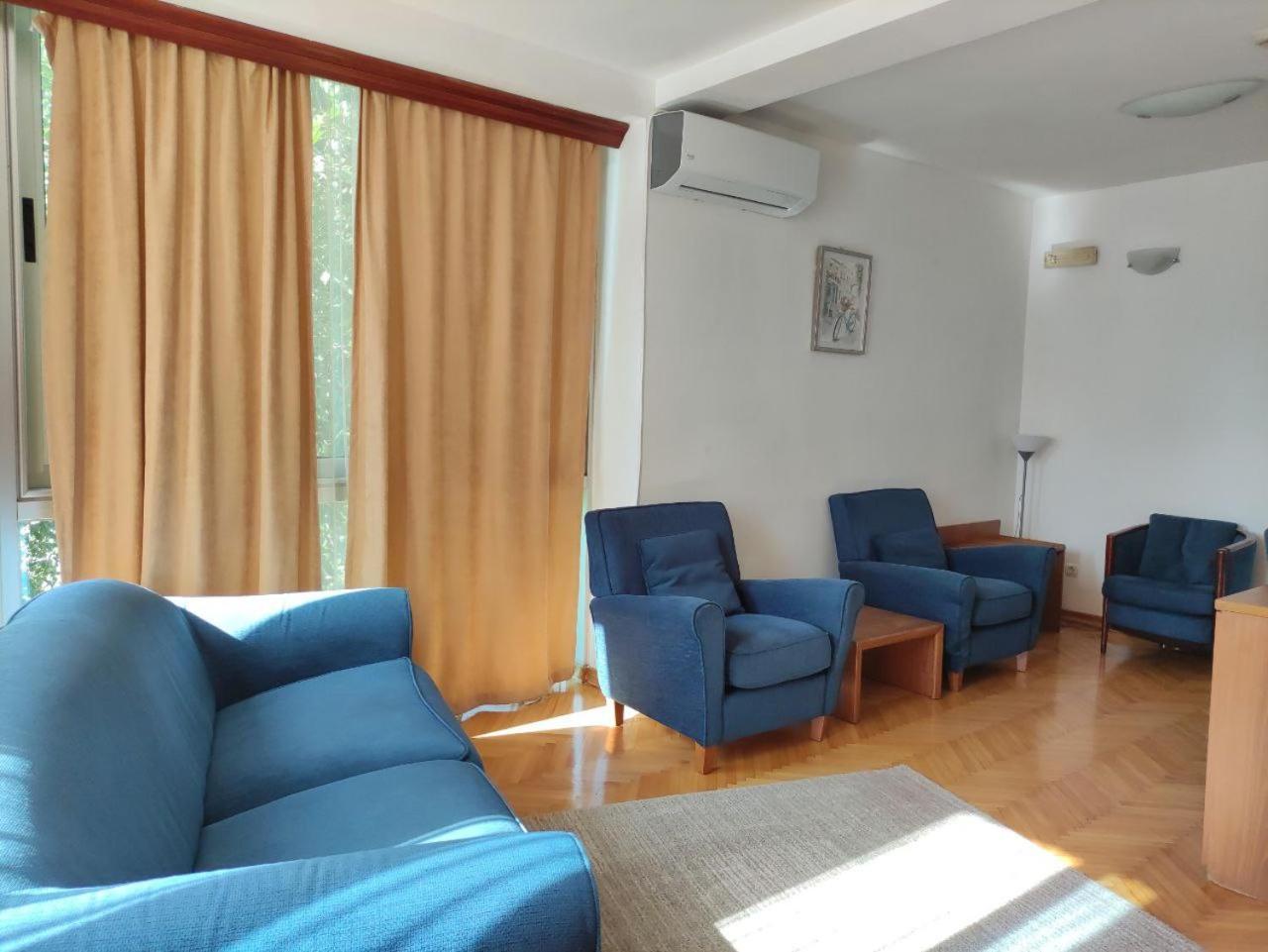 Hotel Ambasador Podgorica Exteriér fotografie